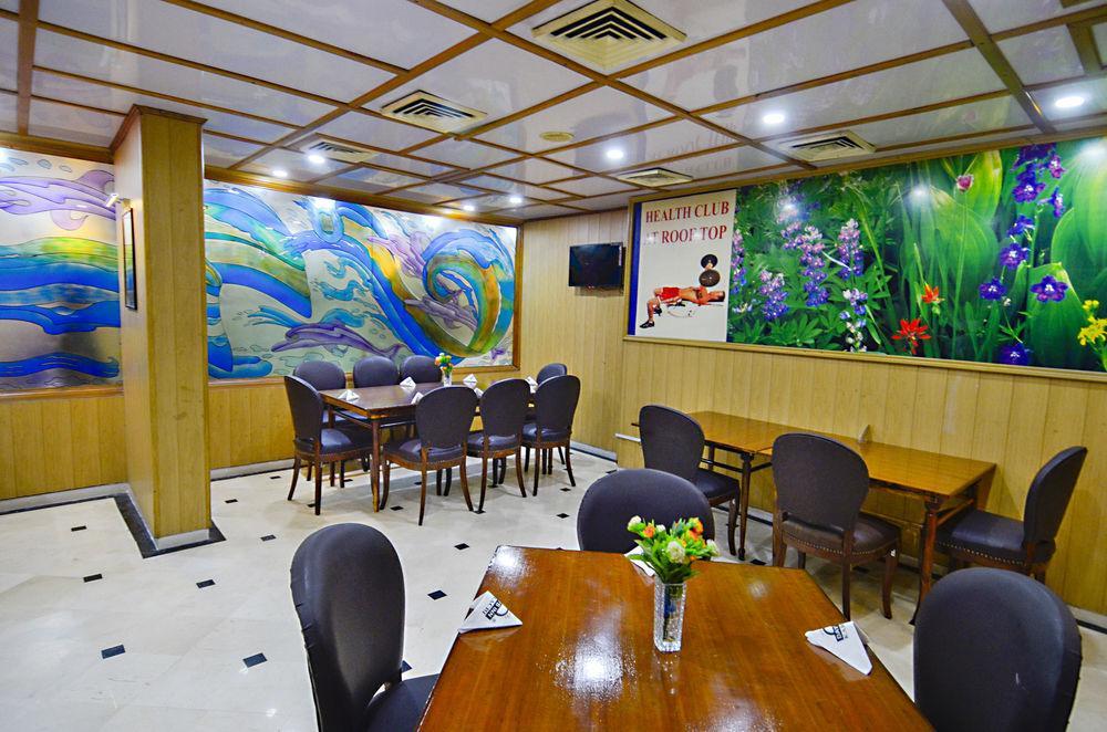Hotel Galaxy Karachi Exterior photo