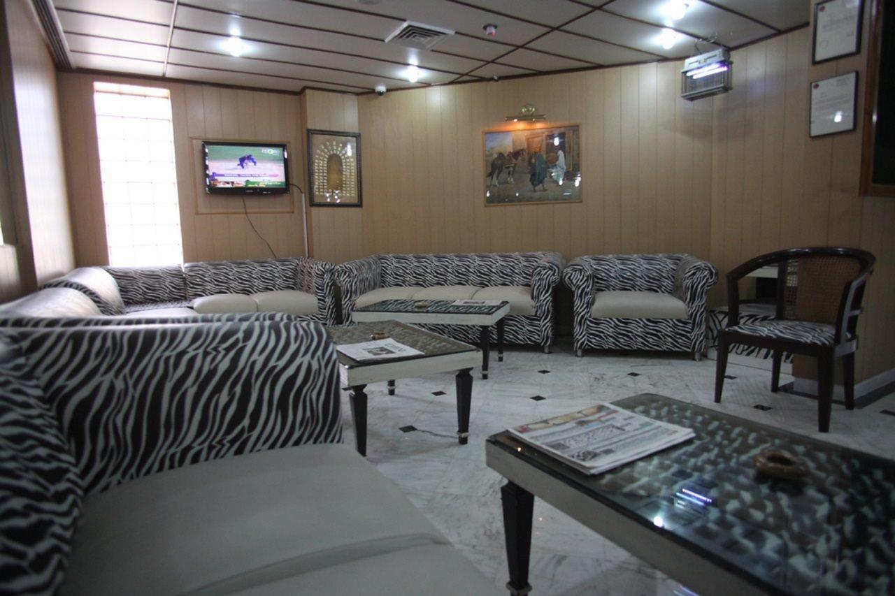Hotel Galaxy Karachi Exterior photo