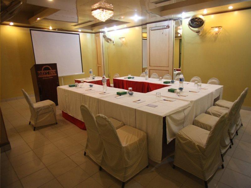 Hotel Galaxy Karachi Exterior photo