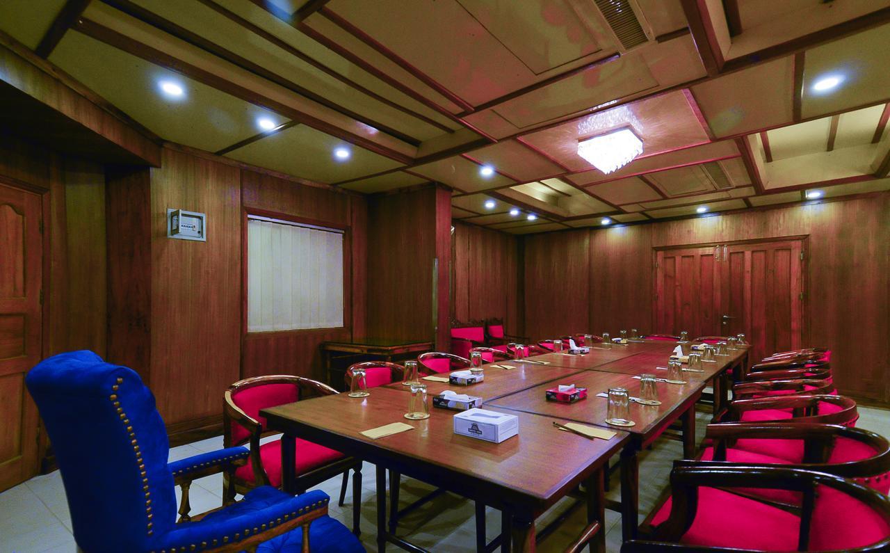 Hotel Galaxy Karachi Exterior photo