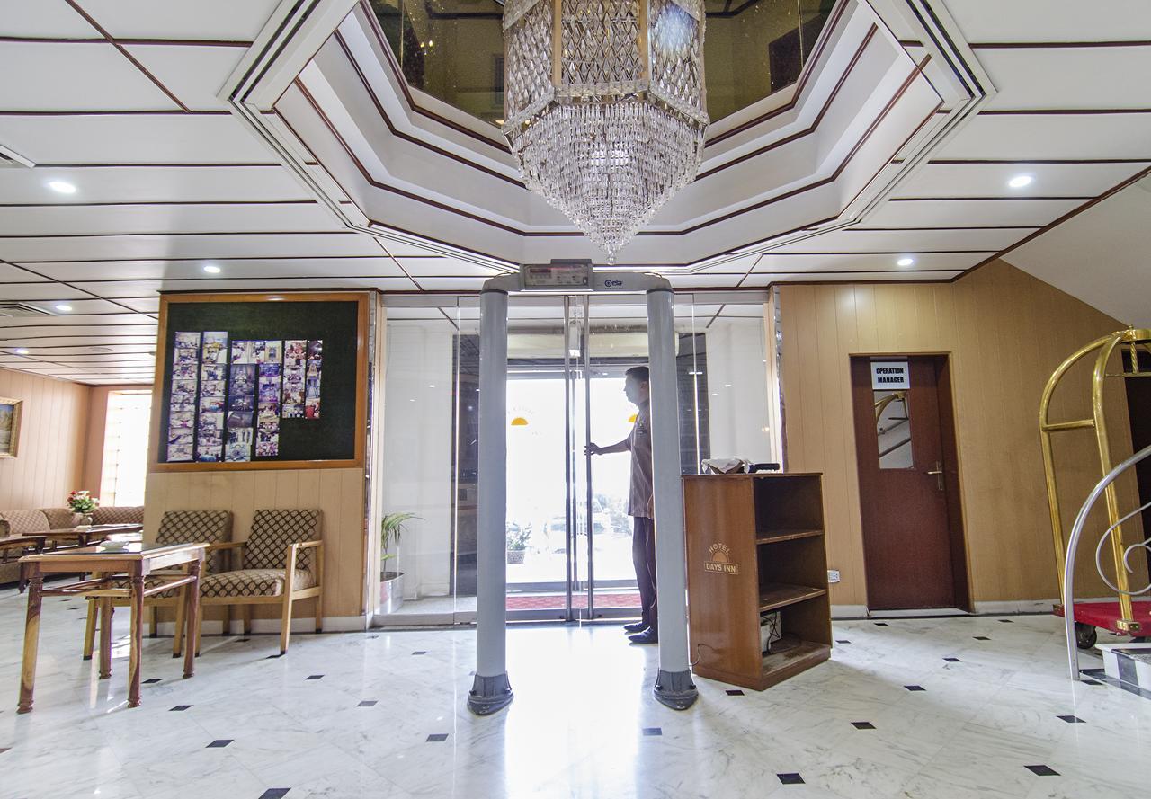 Hotel Galaxy Karachi Exterior photo