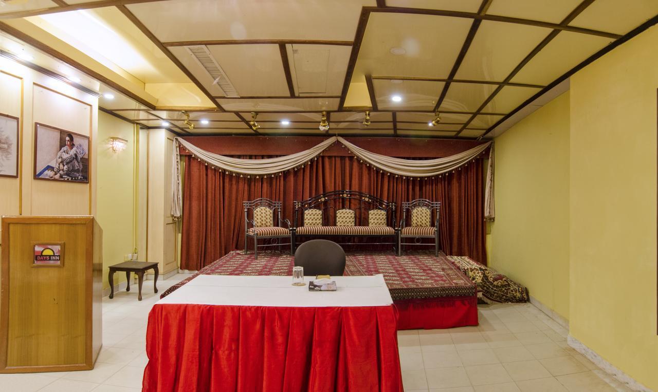 Hotel Galaxy Karachi Exterior photo